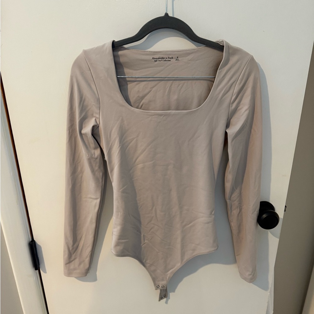 Abercrombie and Fitch soft collection taupe body suit size small